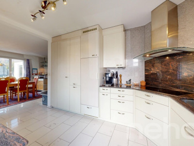 Freistehendes Einfamilienhaus mit grossem Grundstück in Würenlos image 9