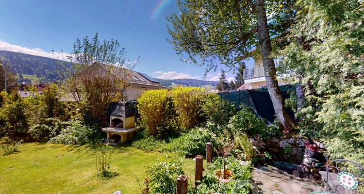 Spacieuse villa au fort potentiel, calme, avec appartement indépendant image 5