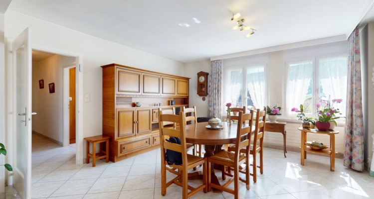 Spacieuse villa au fort potentiel, calme, avec appartement indépendant image 9