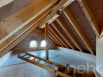 Charmante Dachwohnung mit Galerie und Weitsicht ins Grüne image 10