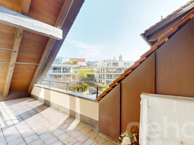 Lichtdurchflutete Dachmaisonette in ruhiger Lage von Zürich-Witikon image 8