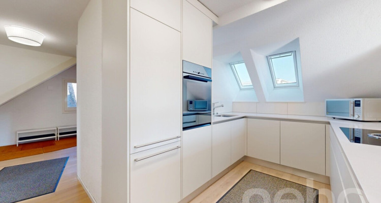 Lichtdurchflutete Dachmaisonette in ruhiger Lage von Zürich-Witikon image 4