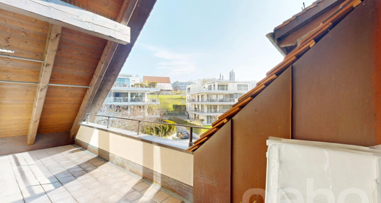 Lichtdurchflutete Dachmaisonette in ruhiger Lage von Zürich-Witikon image 8