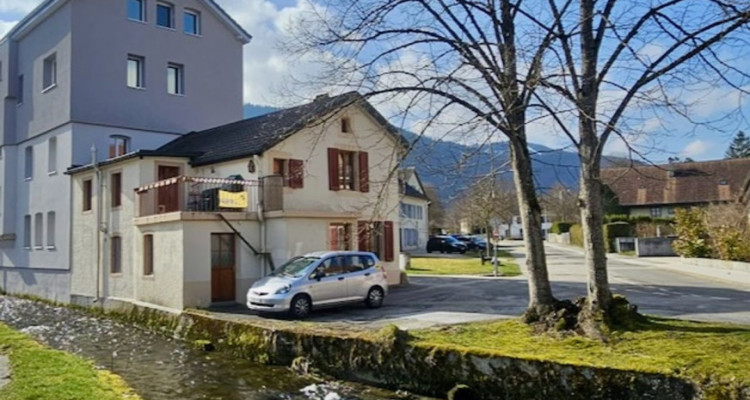 Charmante maison villageoise contiguë à Fleurier. image 1