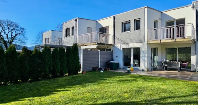  Villa  contigüe située dans un agréable quartier prisé de Fleurier image 1