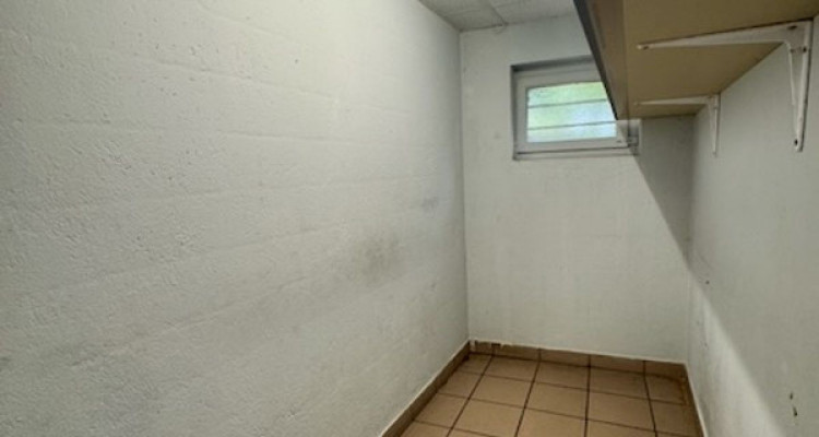 En exclusivité: Atelier et ou habitation!198 m² à rénover avec terrasse de 45 m²  image 9