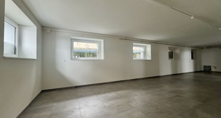  À LOUER   OU À VENDRE, local commercial avec entrée indépendante image 10