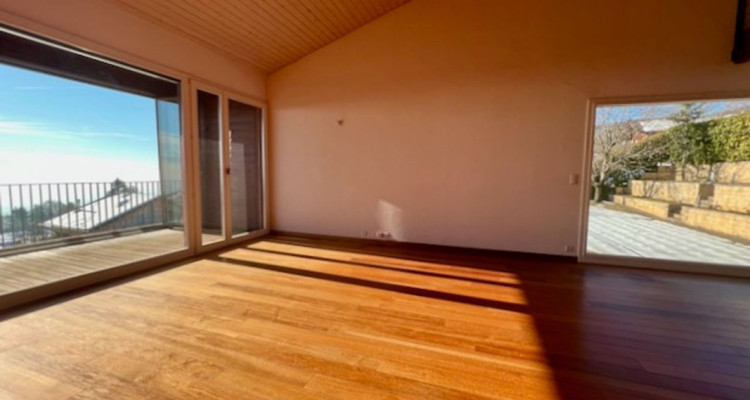  Faites une offre pour cette superbe villa dexception, avec vue sur le lac et les alpes image 13