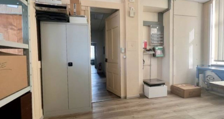   Faites une offre pour ce très bel Immeuble mixte, avec 14 garages et 18 places de parc image 7