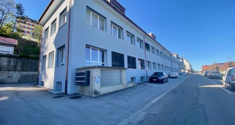 À saisir! vente en bloc, ou séparément, 8 lots dont 7 loués, dans un immeuble en PPE de 13 lots image 1