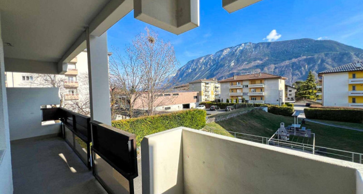 Appartement 4.5 pièces rénové à Veyras image 7