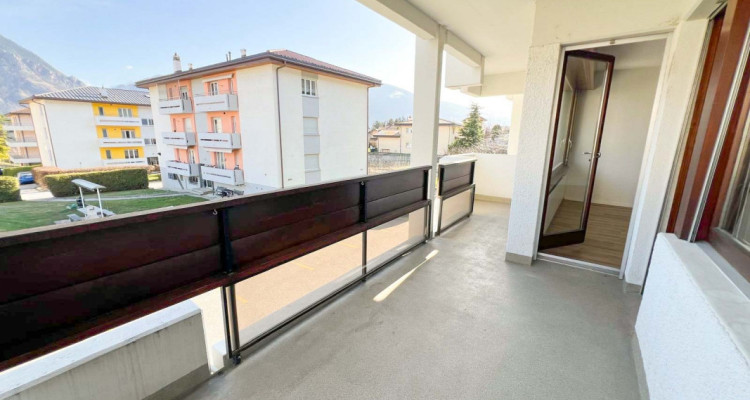 Appartement 4.5 pièces rénové à Veyras image 8