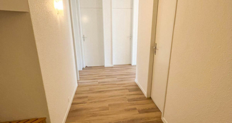 Appartement 4.5 pièces rénové à Veyras image 11