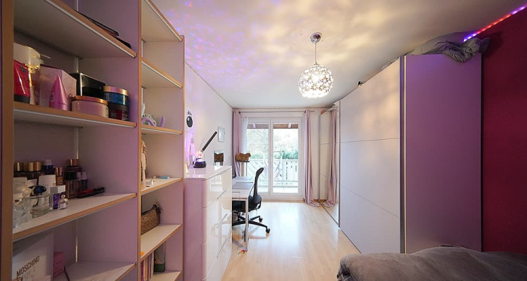 Belle et spacieuse villa au calme et proche de Nyon image 8