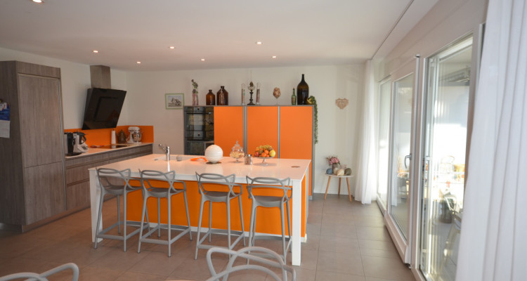 APPARTEMENT 4.5 PIÈCES AVEC BALCON image 2