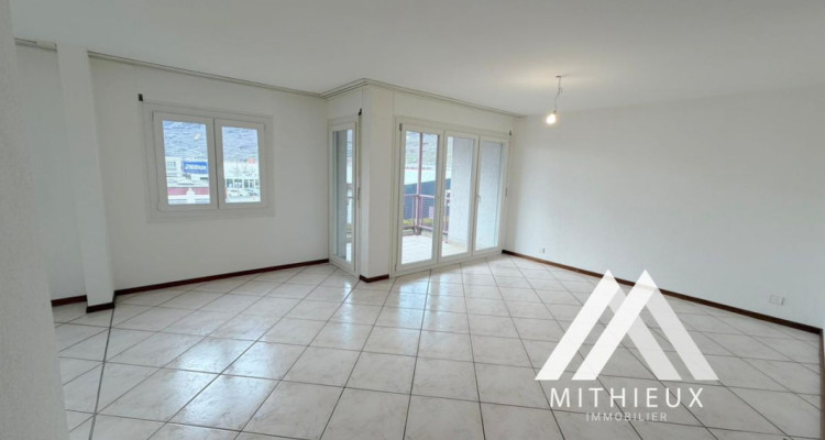 À louer - Appartement 4.5 pièces idéalement situé à Conthey image 2