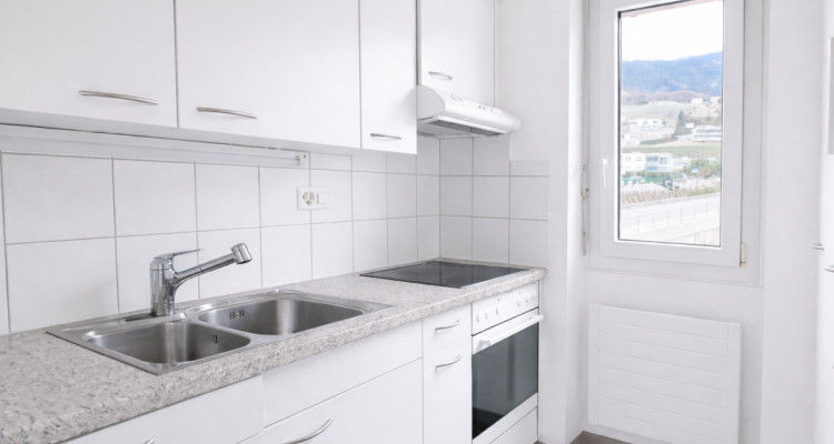 Sierre – Charmant studio d’env. 42m2 avec balcon – Proche hôpital image 3