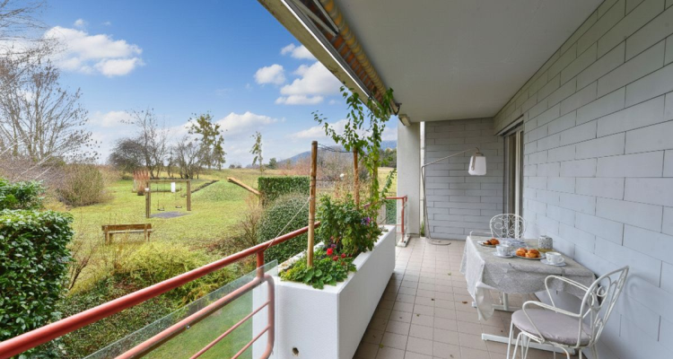 Appartement lumineux avec vue sur la verdure à Colombier image 7