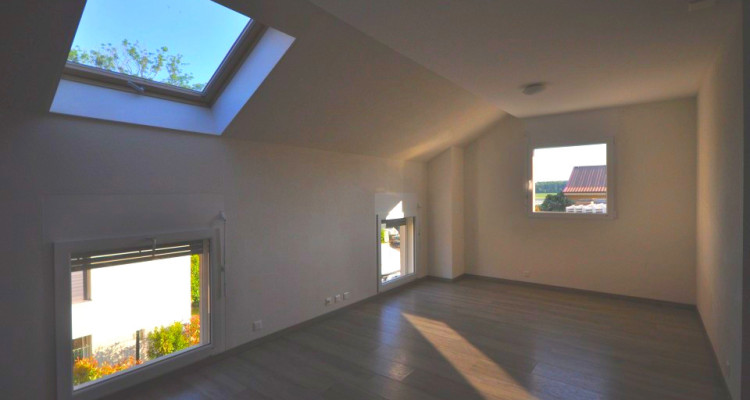 Appartement en triplex avec bureau, au cœur des vignobles et des pommiers  image 5