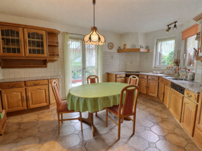 Très grande maison familiale en viager occupé sans rente image 8