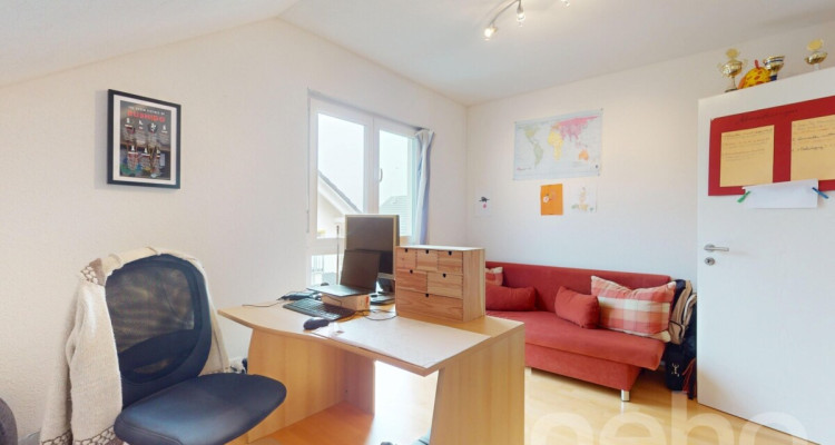 Lichtdurchflutetes 6.5-Zimmerhaus an ruhiger Lage mit viel Platz image 5