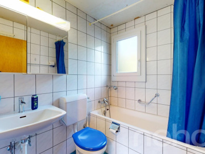 Vue panoramique et charme authentique: Un chalet à réinventer image 9