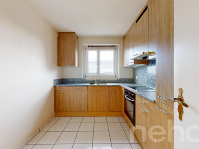 Helle sonnige 4-Zimmer-Wohnung in oberste Etage mit Fernsicht image 3