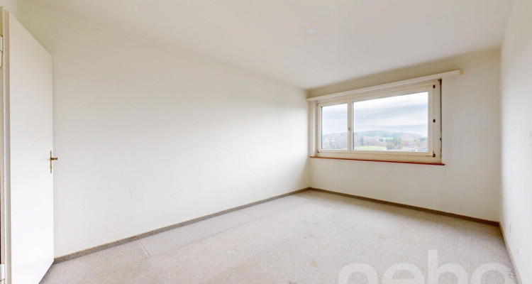 Helle sonnige 4-Zimmer-Wohnung in oberste Etage mit Fernsicht image 8