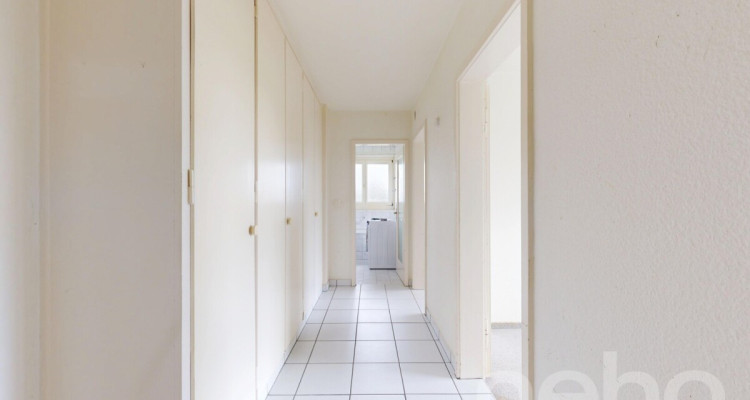 Helle sonnige 4-Zimmer-Wohnung in oberste Etage mit Fernsicht image 11