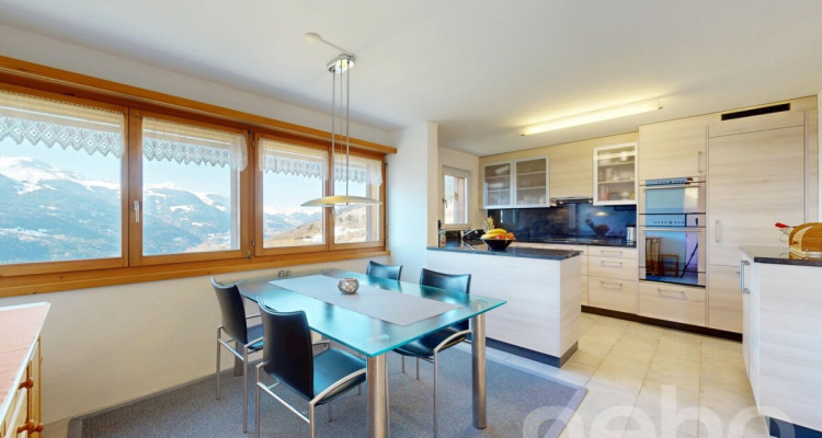 3.5-Zimmerwohnung mit Panoramasicht & Cheminée in Brigels image 2
