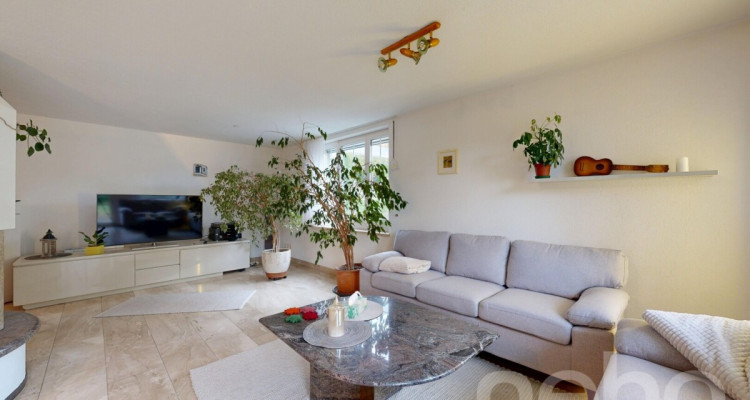 Freistehendes 5.5-Zimmer Einfamilienhaus mit Garten image 5