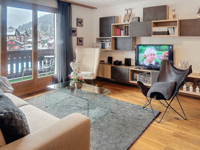 EXCLUSIVITE  Magnifique 3.5 P rénové , centre village, Ski-in Ski-out  image 2