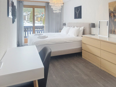 EXCLUSIVITE  Magnifique 3.5 P rénové , centre village, Ski-in Ski-out  image 5