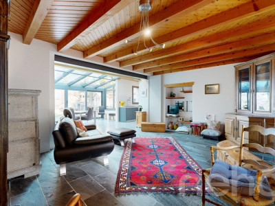 Rare ! Grande Maison villageoise rénovée avec Carnotzet image 2