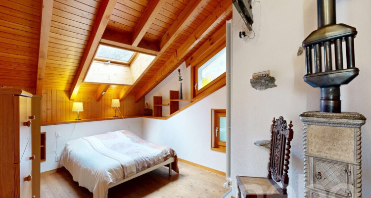 Rare ! Grande Maison villageoise rénovée avec Carnotzet image 7