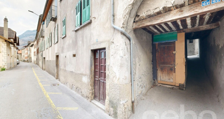 Rare ! Grande Maison villageoise rénovée avec Carnotzet image 12