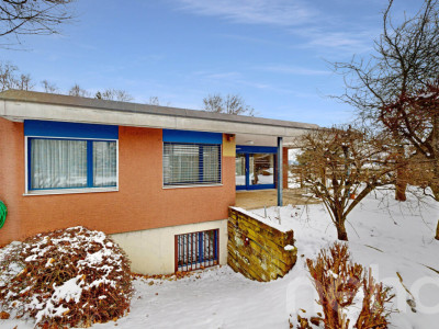 Ruhiges Wohnen mit Weitsicht - Einfamilienhaus in Worb image 1