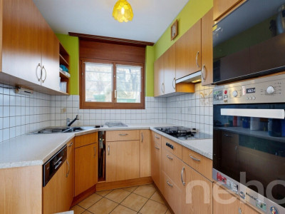 Maison mitoyenne dans un quartier familial avec jardin image 4