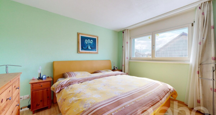 Freistehendes Einfamilienhaus mit sonnigem Garten und Wintergarten image 10