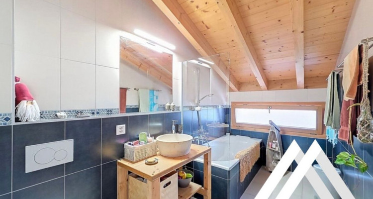 MAGNIFIQUE VILLA MODERNE DE 4.5 PCS AVEC VUE PANORAMIQUE ! SALINS  image 12