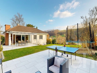 Einziehen und wohlfühlen - Haus mit Charme und modernem Komfort image 1