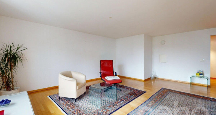 Ideale Wohnlage auf der Breite mit Terrasse und Balkon image 5