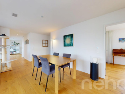 Hochwertige 4.5-Zimmerwohnung mit Wintergarten image 3