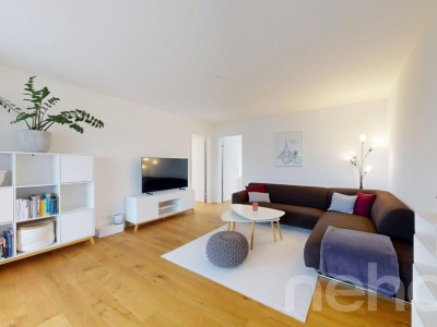 Hochwertige 4.5-Zimmerwohnung mit Wintergarten image 5