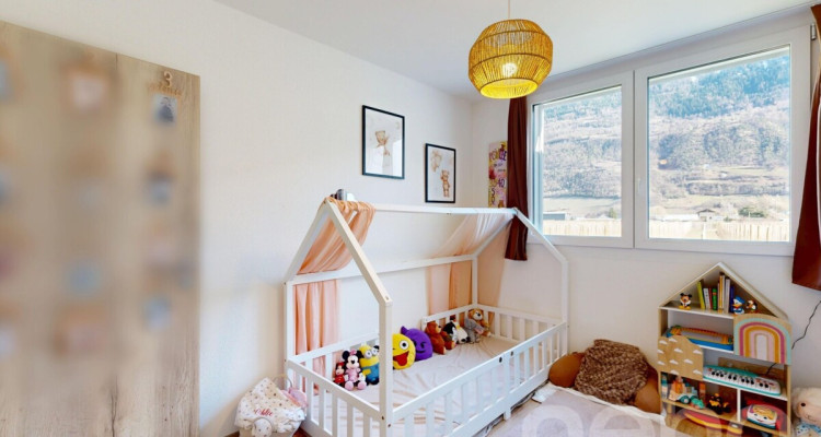 Maison mitoyenne d?exception en bout de rangée image 7