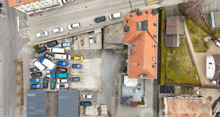 Immeuble avec excellent Rendement bien entretenu ! image 3