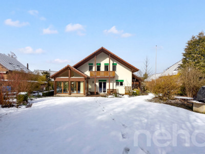 Gepflegtes Einfamilienhaus mit Garten, Ruhe und direktem Waldanschluss image 1