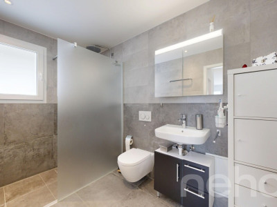 Wohnen mit Aussicht stilvolle Terrassenwohnung in Plasselb image 5