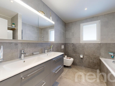 Wohnen mit Aussicht stilvolle Terrassenwohnung in Plasselb image 10