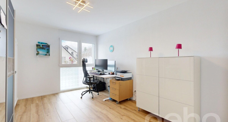 Wohnen mit Aussicht stilvolle Terrassenwohnung in Plasselb image 7